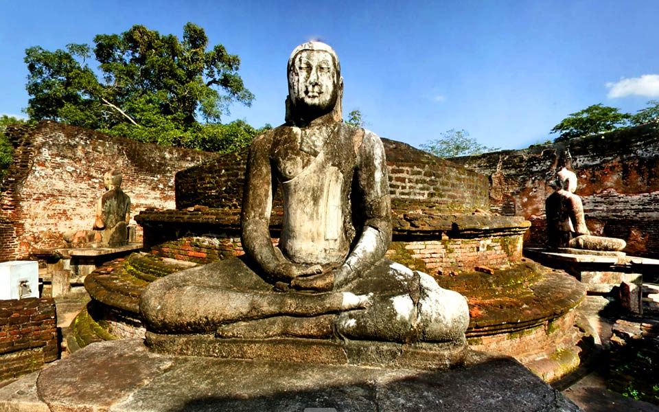 Ancient-City-of-Polonnaruwa_sri-lanka