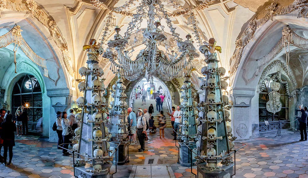 sedlec-ossuary-bone-church-kutna-hora-czech-republic-360-virtual-tour
