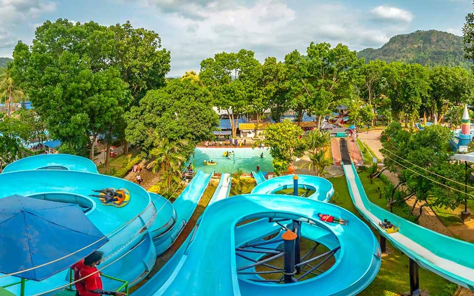 silver-storm-water-theme-park-athirapilly-Chalakudy